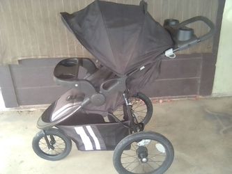 Baby trend/ black /white