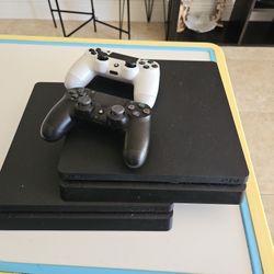 TWO PS4 1TB