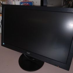 Computer Monitor In Excellent Condition Works Perfect $35 Firm