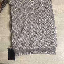 Lv Scarf