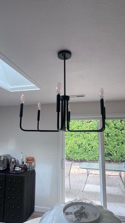 Roxsanne 6-Light Black Dimmable Classic/Traditional Chandelier Rustic Linear Candle-Style