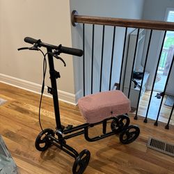 Knee scooter almost new!