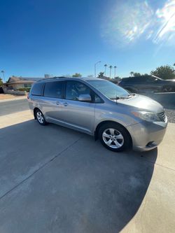 2011 Toyota Sienna