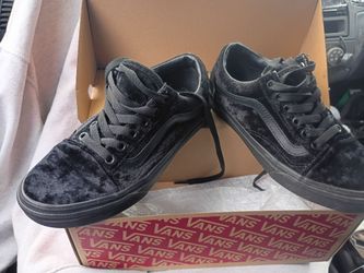 Velvet vans