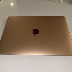 MacBook Air M1 8GB Ram 526 gb SSD