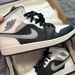 Air Jordan 1 Mid 