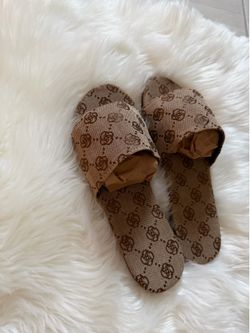 Beautiful new sandals for $15 size 6