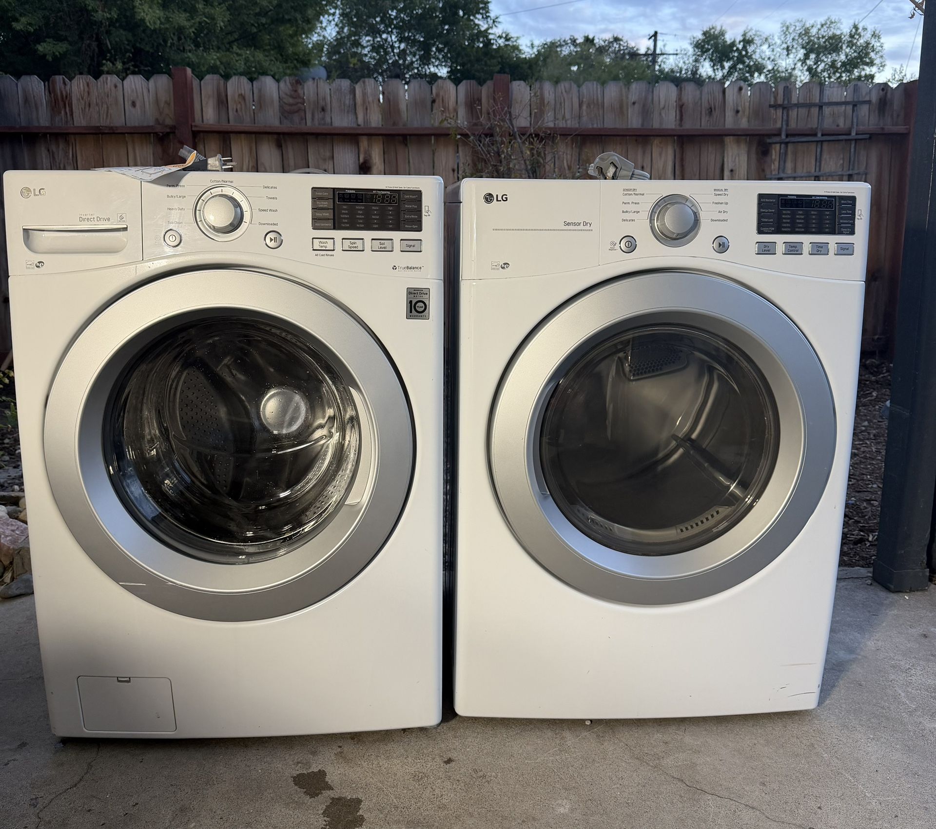 LG electric washer and dryer with free delivery