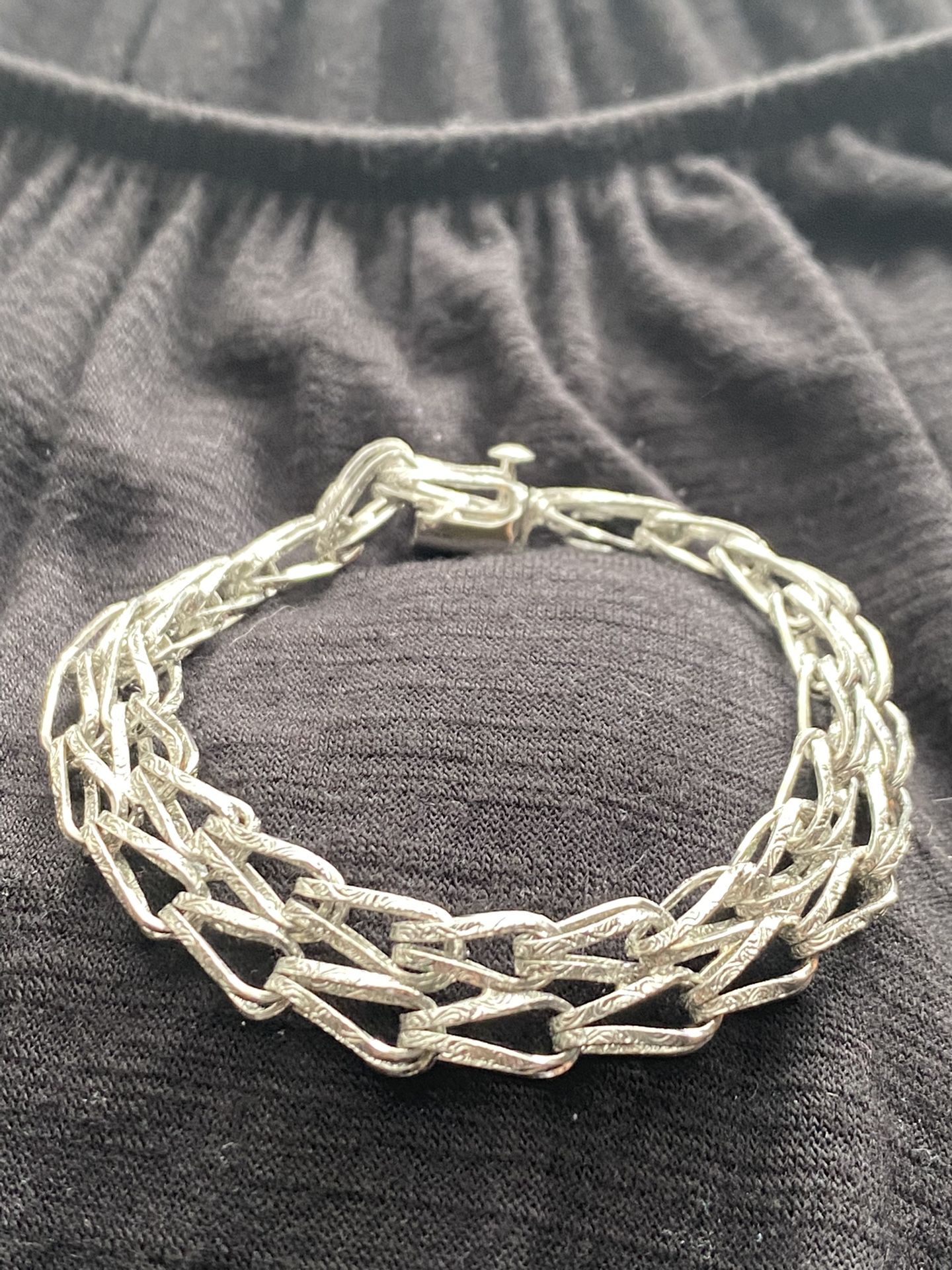 Sterling Silver Link-Charm Diamond Cut Bracelet