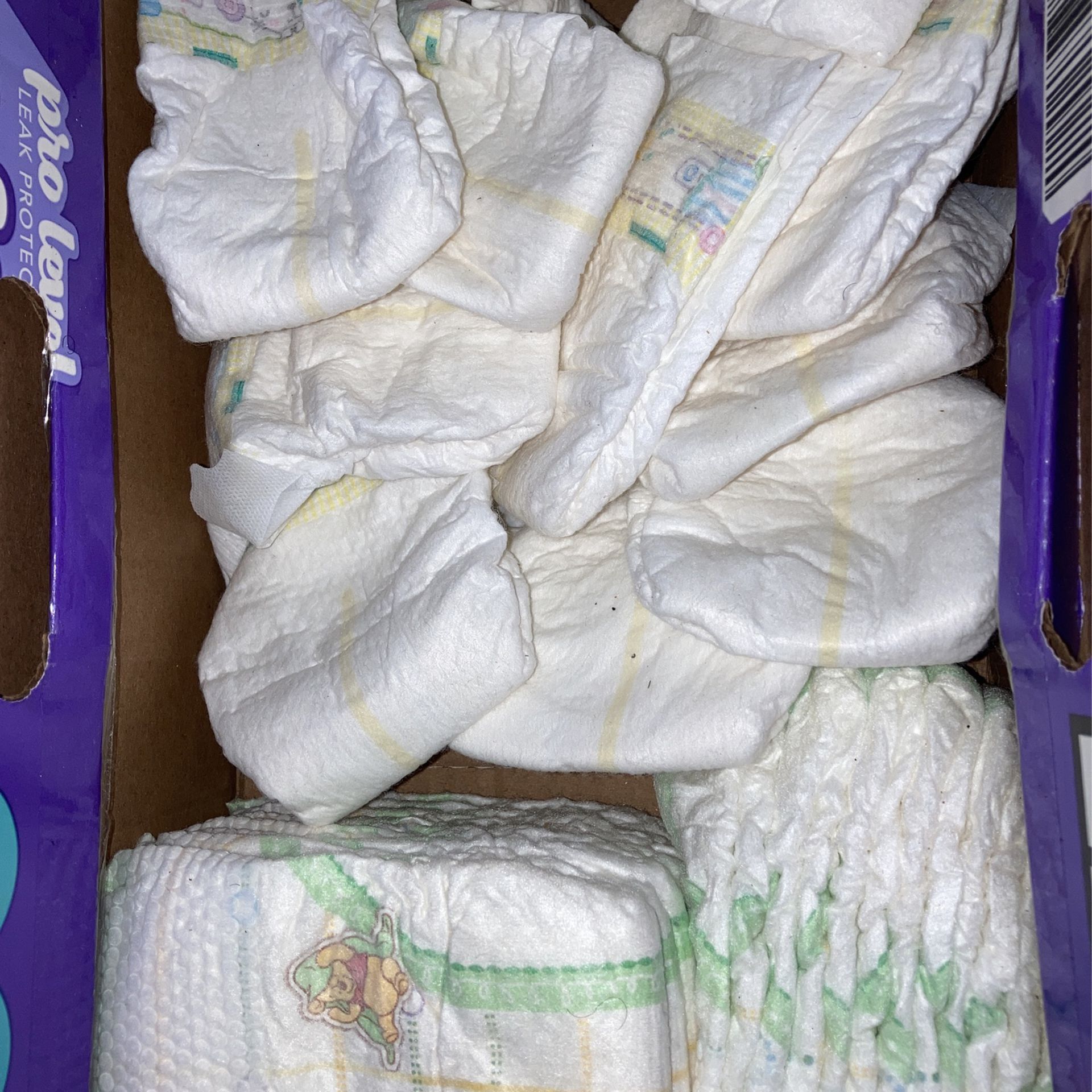 BranbrSmall Box Of Size Newborn Pampers And Huggies Brand Diapers