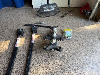 Equalizer E2 Hitch with trunnion sway bar