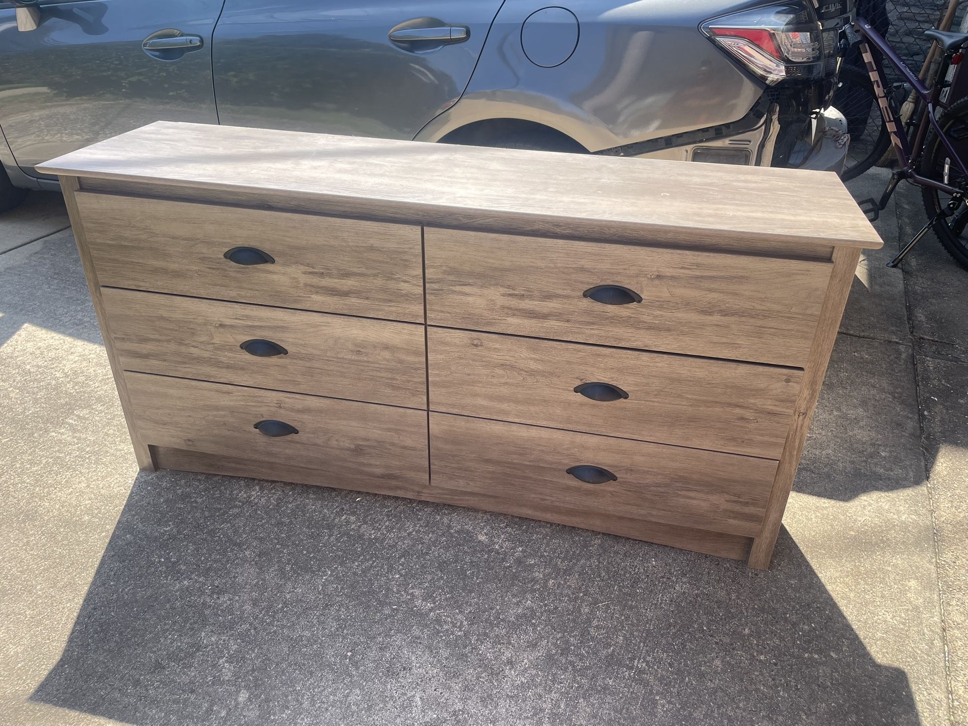 Dresser