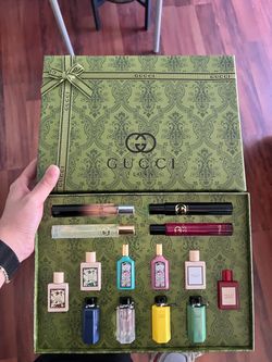 Women’s Perfumes / Fragrance