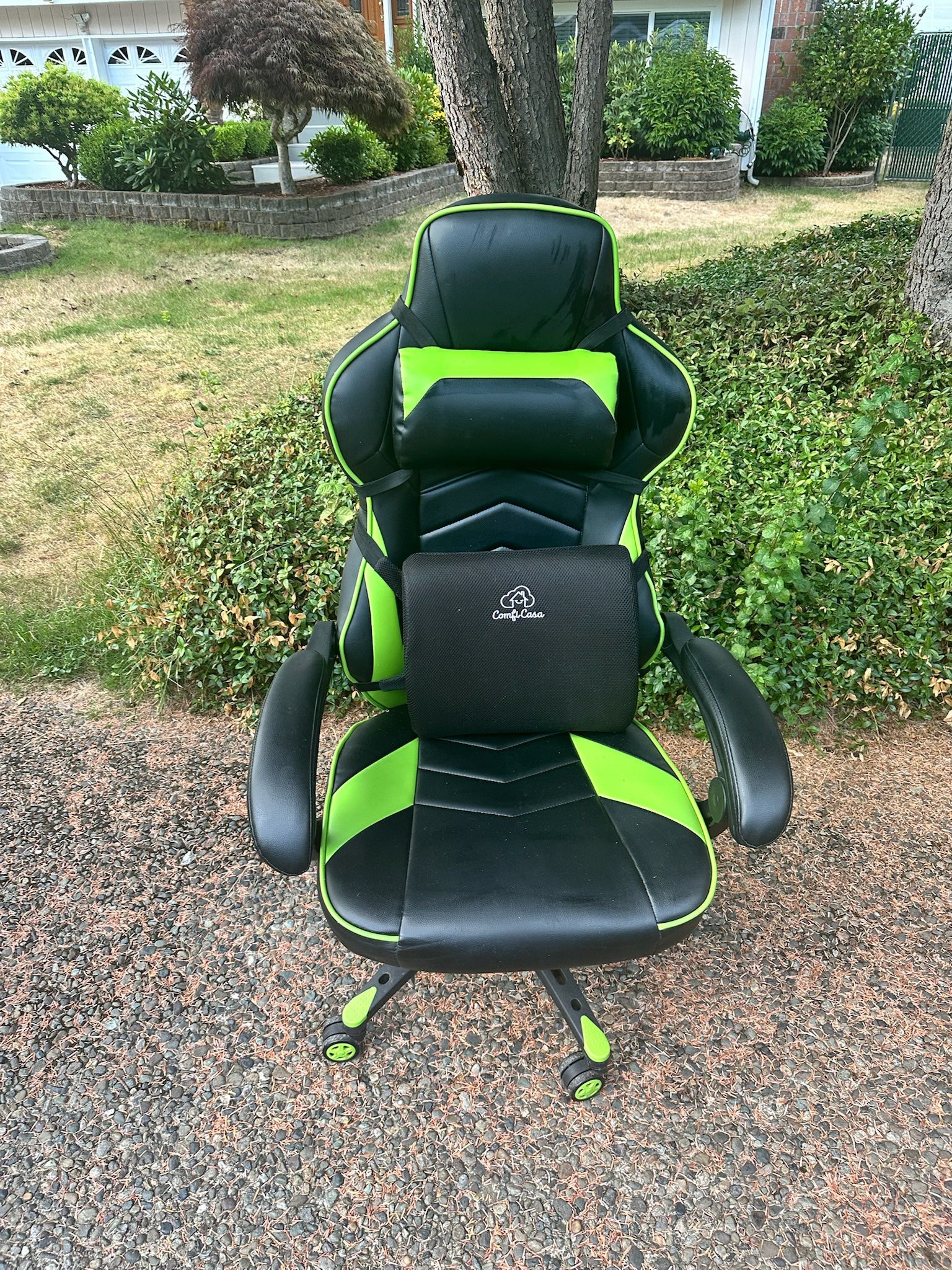 Gaming chair 