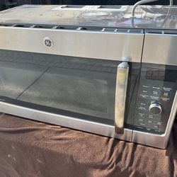 GE Convection Microwave Oven For Repair Or Parts