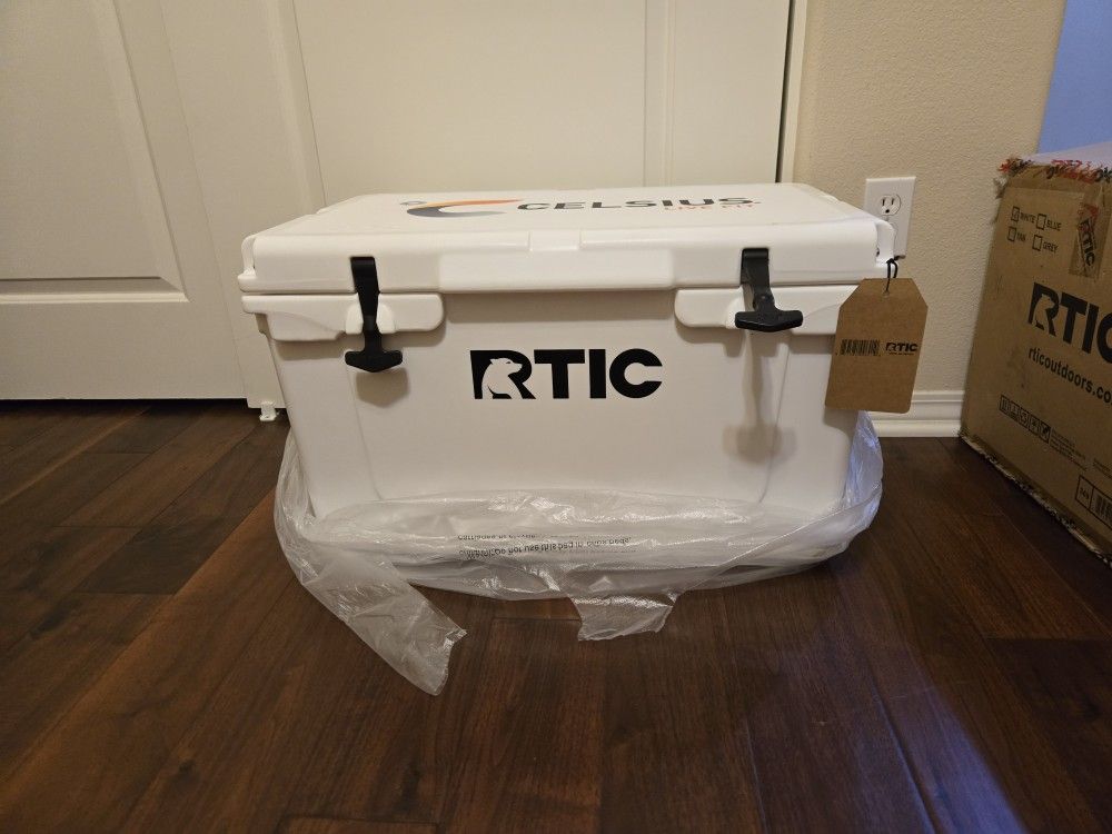 Brand New Celsius Cooler