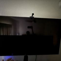 43” LG UHD TV With Govee Backlights 