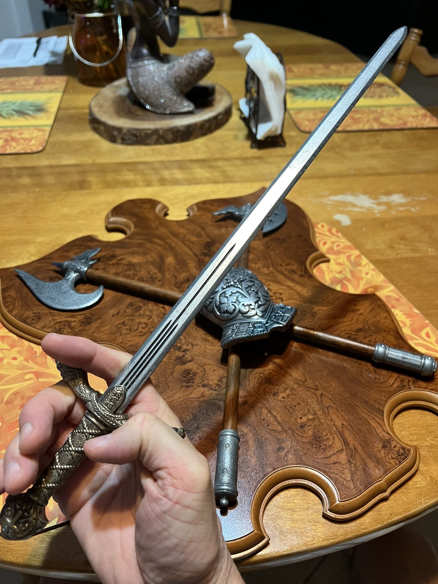 Vintage wood solid plaque with three ducks