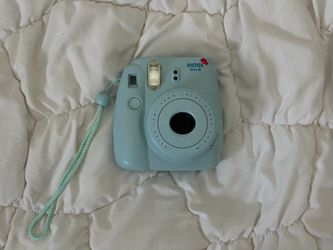 Instax Mini 8 FujiFilm Camera!