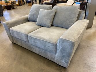 MICHAEL NICHOLAS Chenille Loveseat in Cooper Platinum