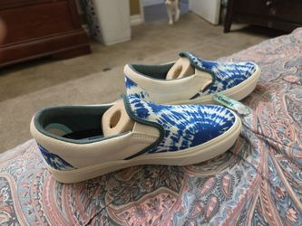 Vans Comfy Cush Slip-On Tie-Dye Sneakers