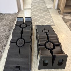 Rhino Ramps – $29.99