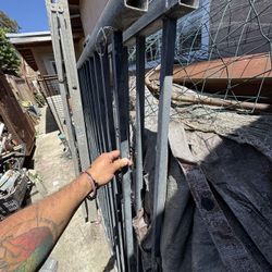 Free Metal Fence And Other Metal Miscelaneus