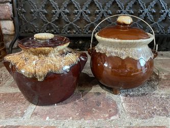 Set of 2 Pots