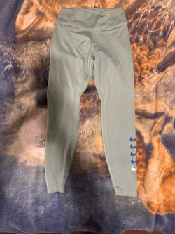 Nike Women's Leggings Sage Green