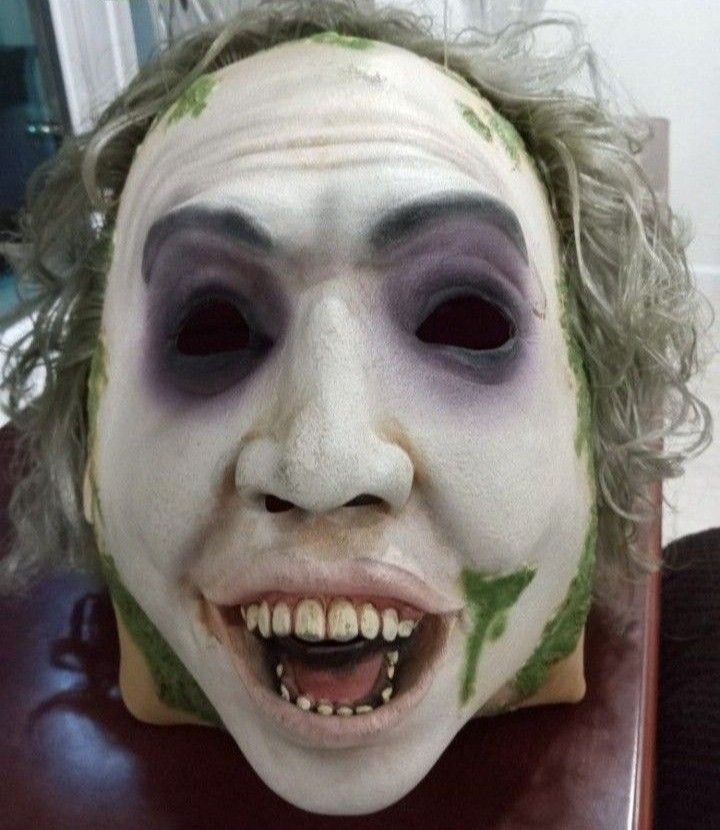 BEETLE JUICE HALLOWEEN MASK