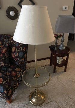 Brass table lamp in great condition