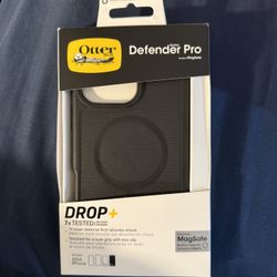 Brand New iPhone 16 Pro Max Otterbox Defender Pro XT Case (Black).
