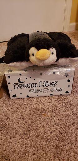 Dream lites pillow pet- penguin