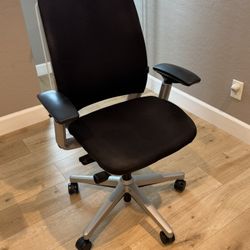 Office Chair Steelcase AMIA