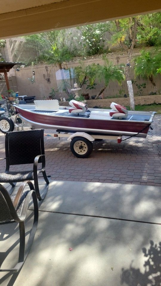 12 Ft Aluminum Bass Boat