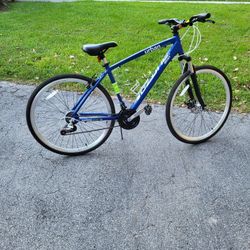 Ozone500 Urban Voyager - 28"/700c wheels Aluminum frame Hybrid Bike