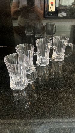Set of 4 Clear glass tea cups