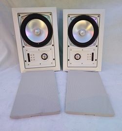 Speaker Craft MT 3 In- Wall Speakers