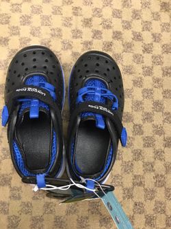 NWT London Frog boys sandals size 7 8