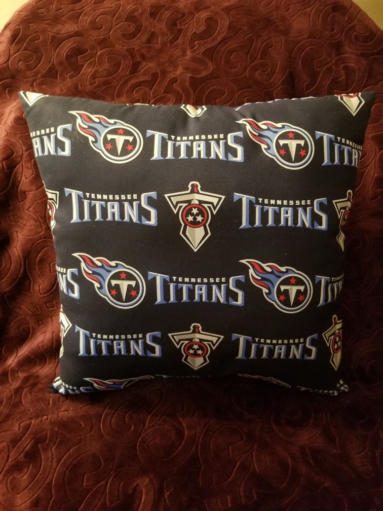 Tennessee Titans throw pillow