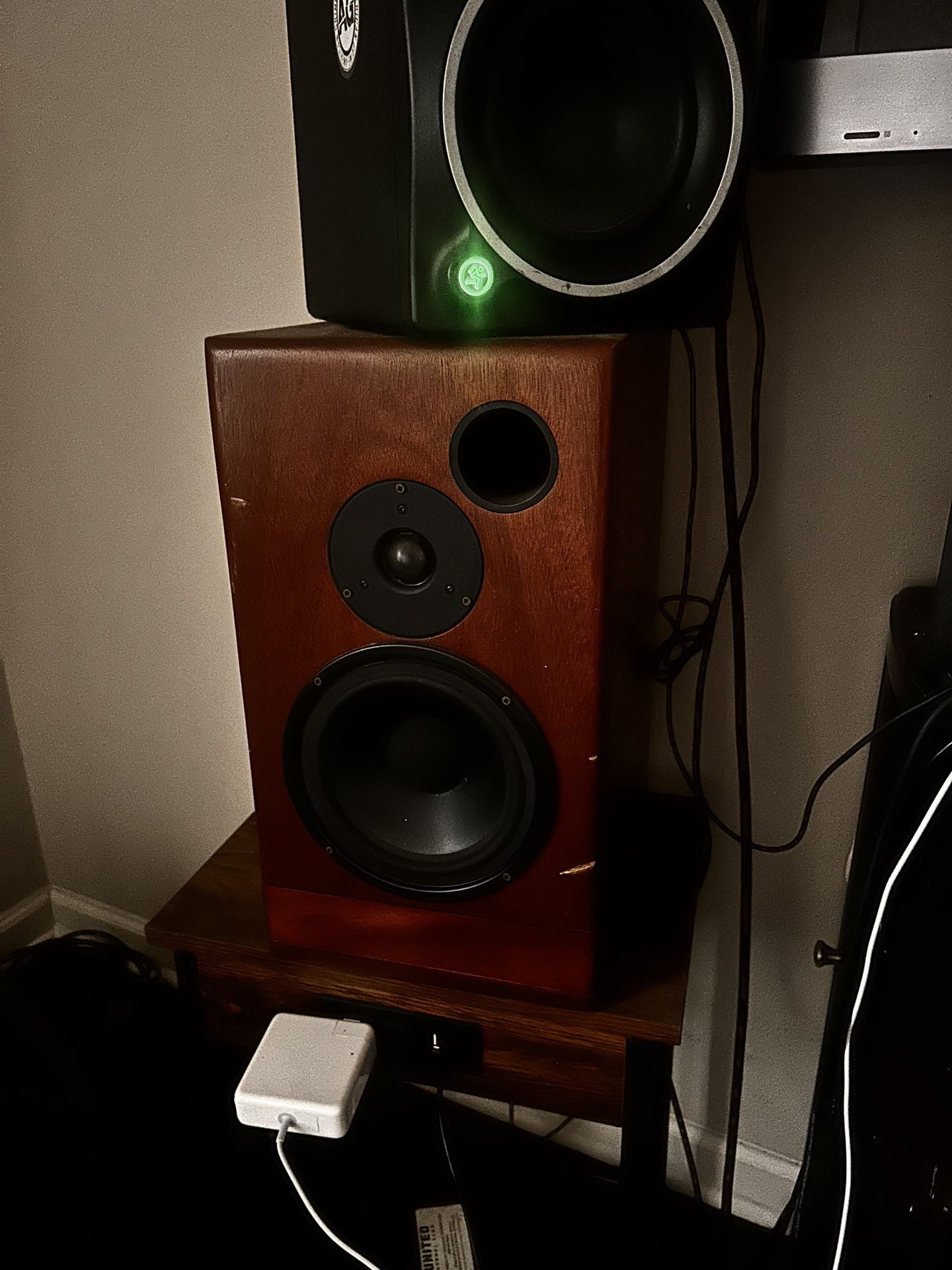 Studio Monitors /speakers