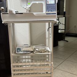 Brother PE900 Embroidery Machine + Stand (Like New)