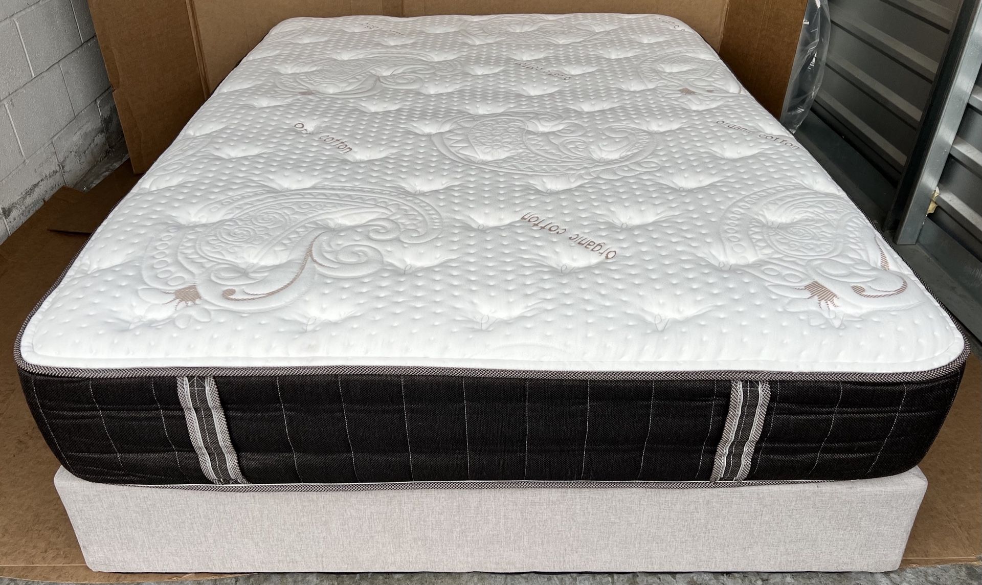 Queen Size Restonic Mattress & Tempurpedic Boxspring