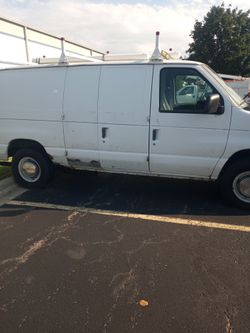 2001 Ford E350