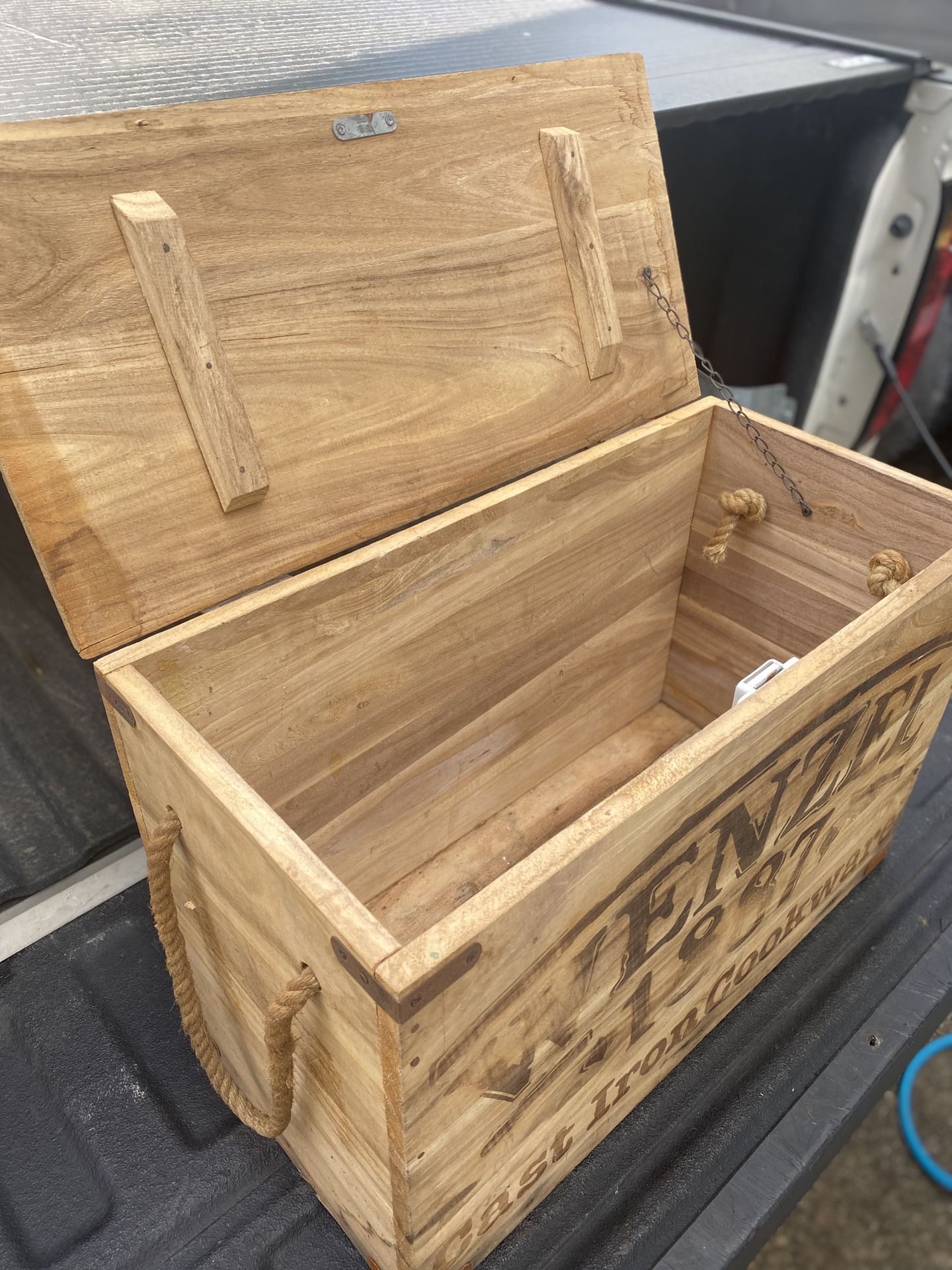 Wenzel cast iron wooden box /crate