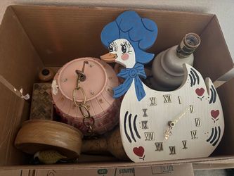 $5 Vintage wood goose clock! (Needs new mechanism)
