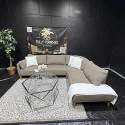 Sectional/couch/sofa,color:taupe,size 110x86,Delivery available  🚚