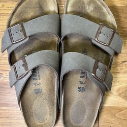Men’s 12M Birkenstock Arizona Leather Sandals
