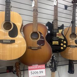 Managers special Seagull Acoustic Guitar