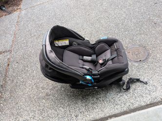 Infant car seat - Graco
